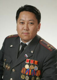 В Бишкеке на полковника милиции вылили 2 литра  кислоты