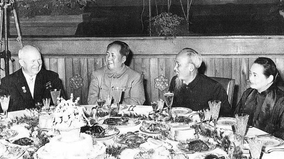 Никита Хрущев и Мао Дзэдун