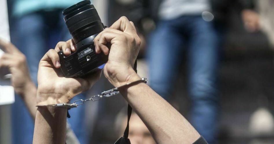 "Репортеры без границ" посчитали, сколько журналистов сидят в тюрьмах по всему миру