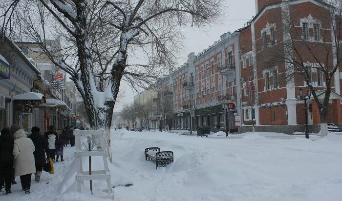 Оренбургских чиновников заставляют хвалить уборку снега
