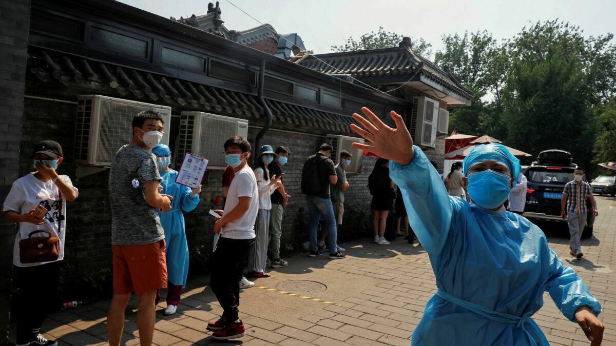 Власти Китая усилили пограничный контроль из-за вспышки коронавируса