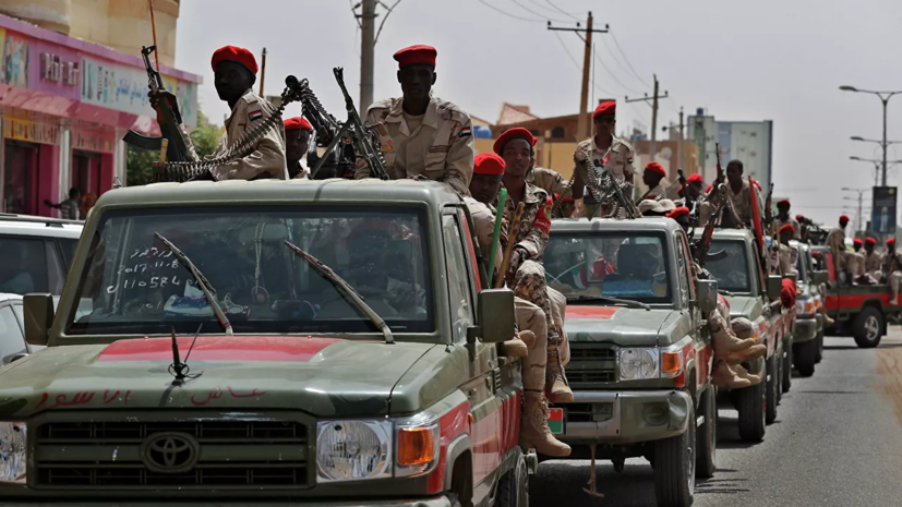 В Судане военные арестовали главу временного правительства