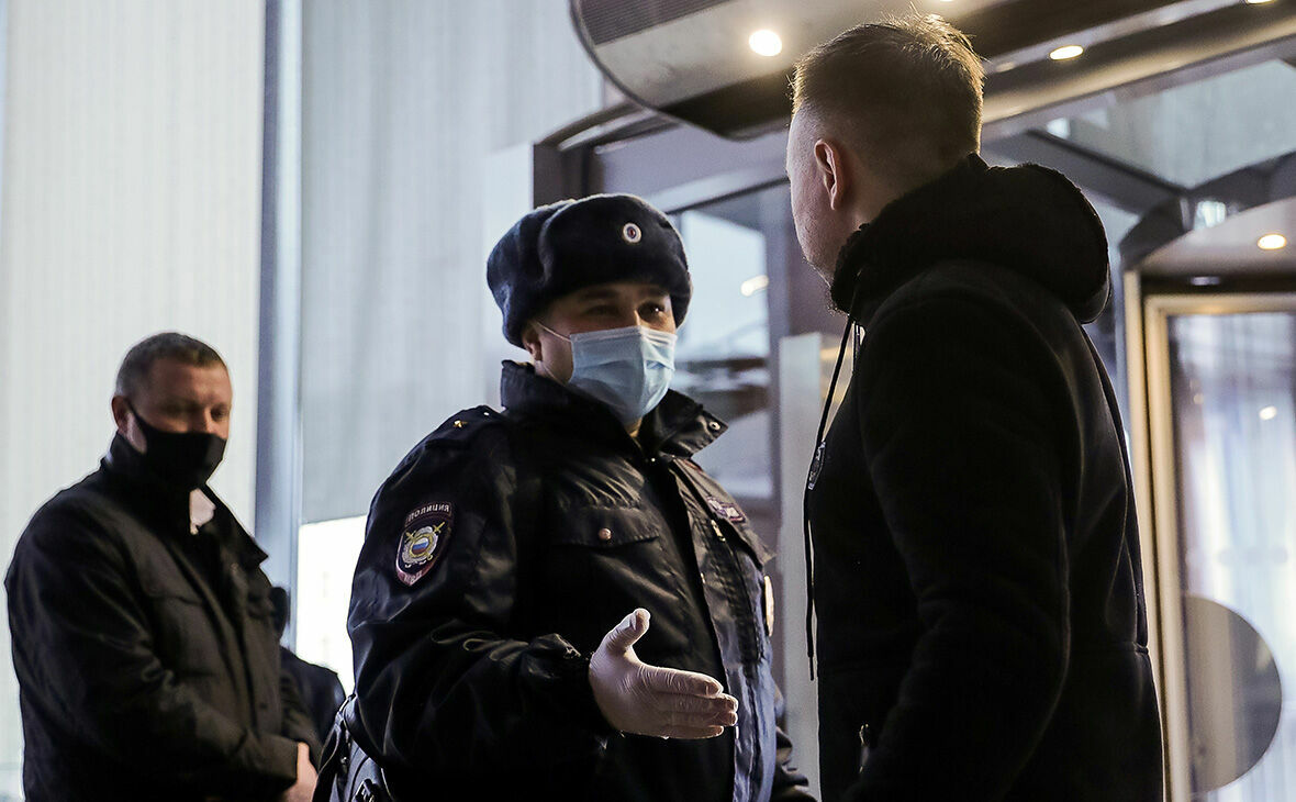 В московской полиции опровергли планы по “охоте” на людей без масок