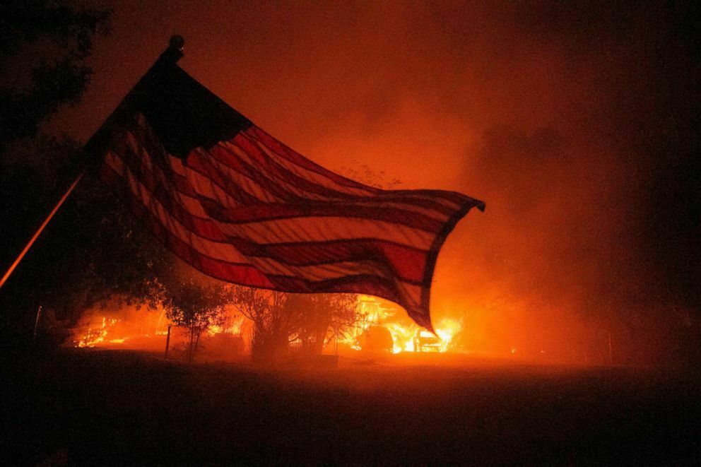 Пожары в Калифорнии охватили рекордную площадь