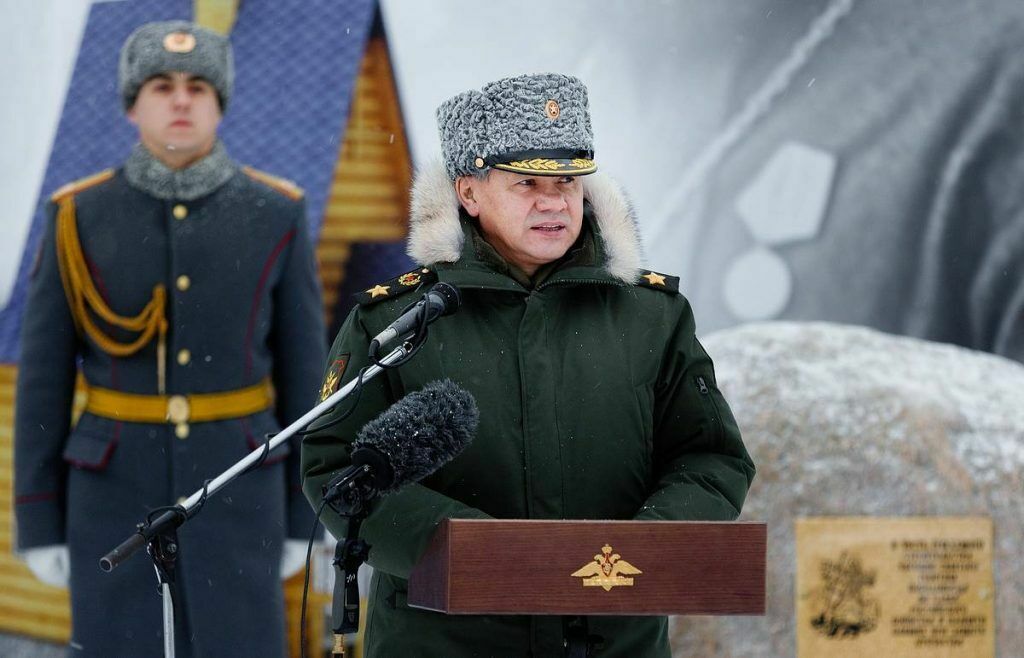 Путин лишил генералов Минобороны каракулевых шапок