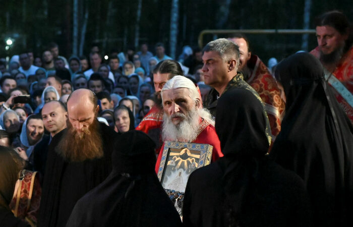 СК возбудил дела после недопуска РПЦ в мятежный монастырь на Урале