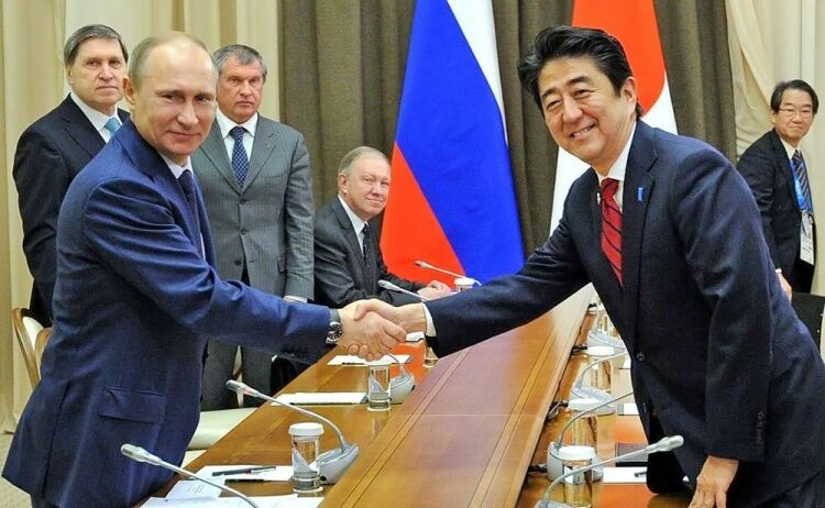 Путин не хочет играть в «пинг-понг» с японцами на Курилы