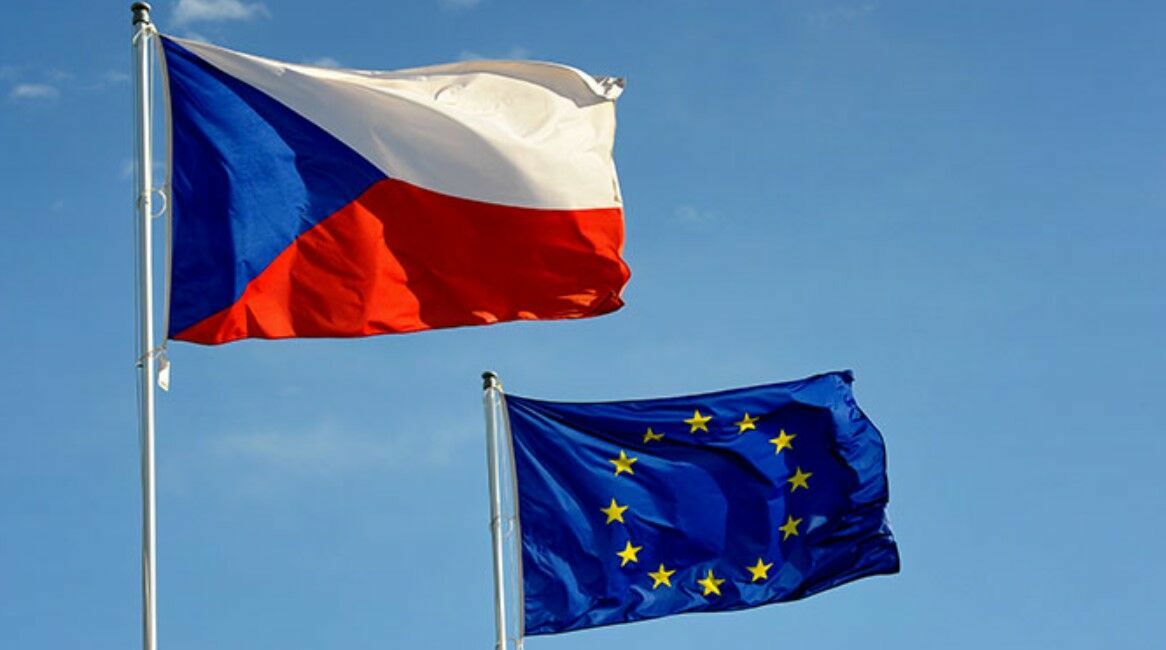 Чехия призвала адаптировать отношения ЕС и России к новой реальности