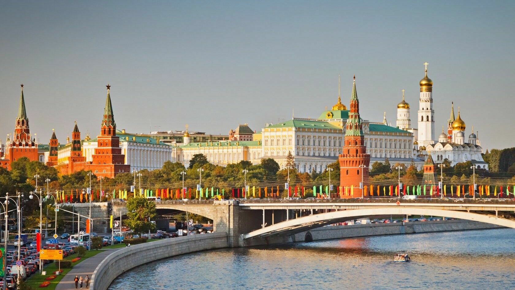 Синоптики спрогнозировали теплую погоду в Москве