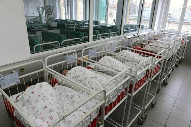 «Минус полмиллиона»: рождаемость в России побила антирекорд за 20 лет