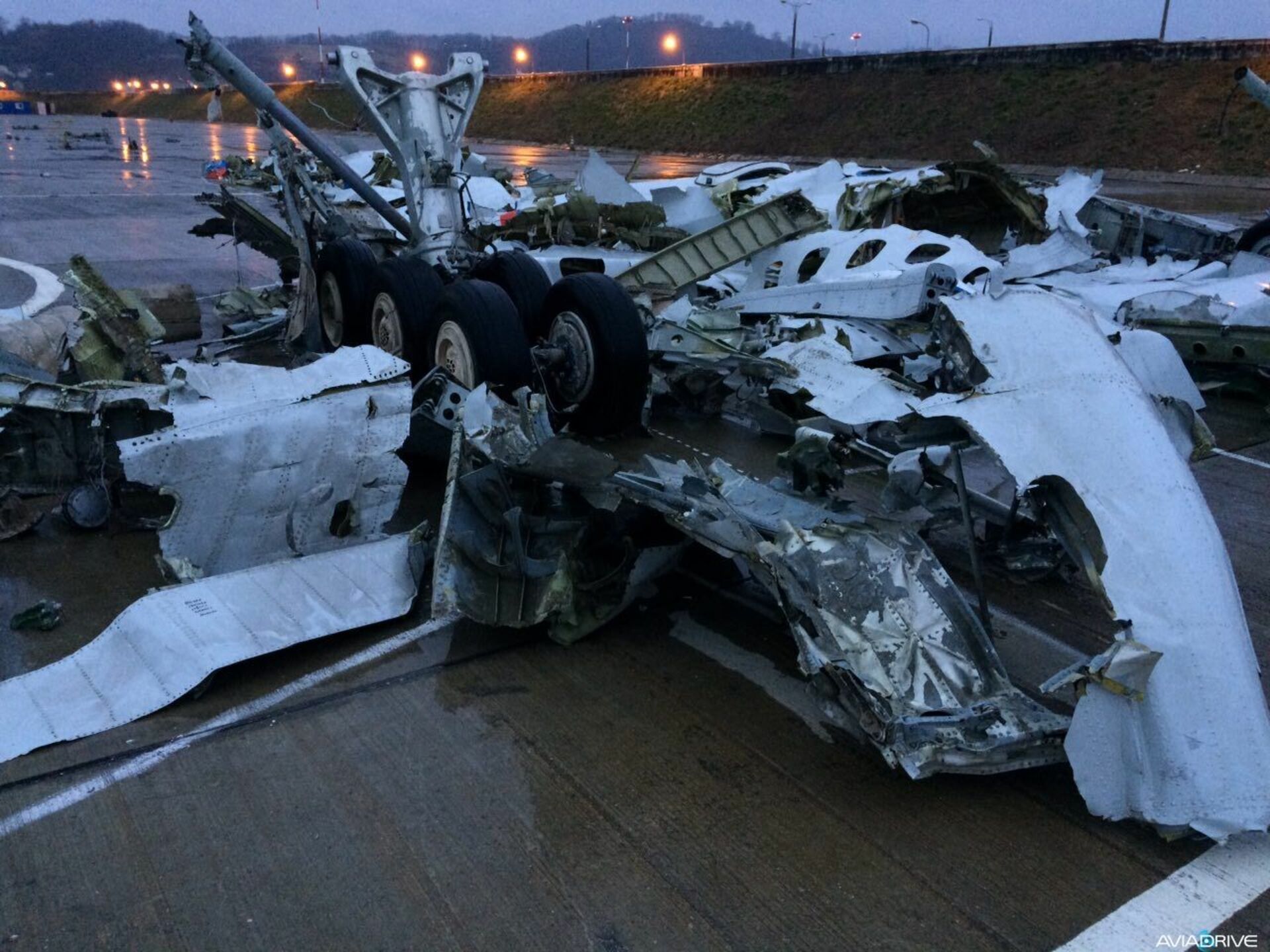 Две авиакатастрофы. Ту-154 Сочи катастрофа. Катастрофа ту-154 под Сочи самолёт. Ту 154 катастрофа Сочи 2016. Авиакатастрофа в Сочи 2016 ту 154.
