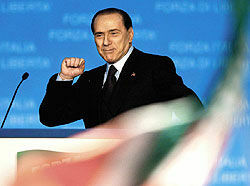 Берлускони пообещал «жаркую осень»