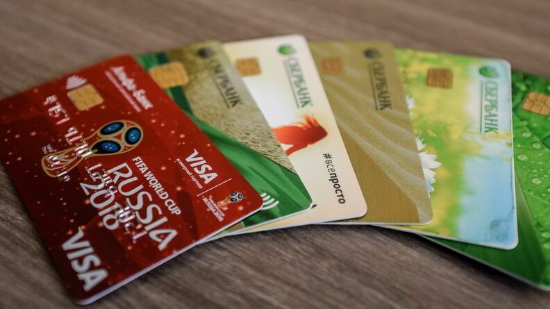 Visa ограничит работу карт в России с 10 марта