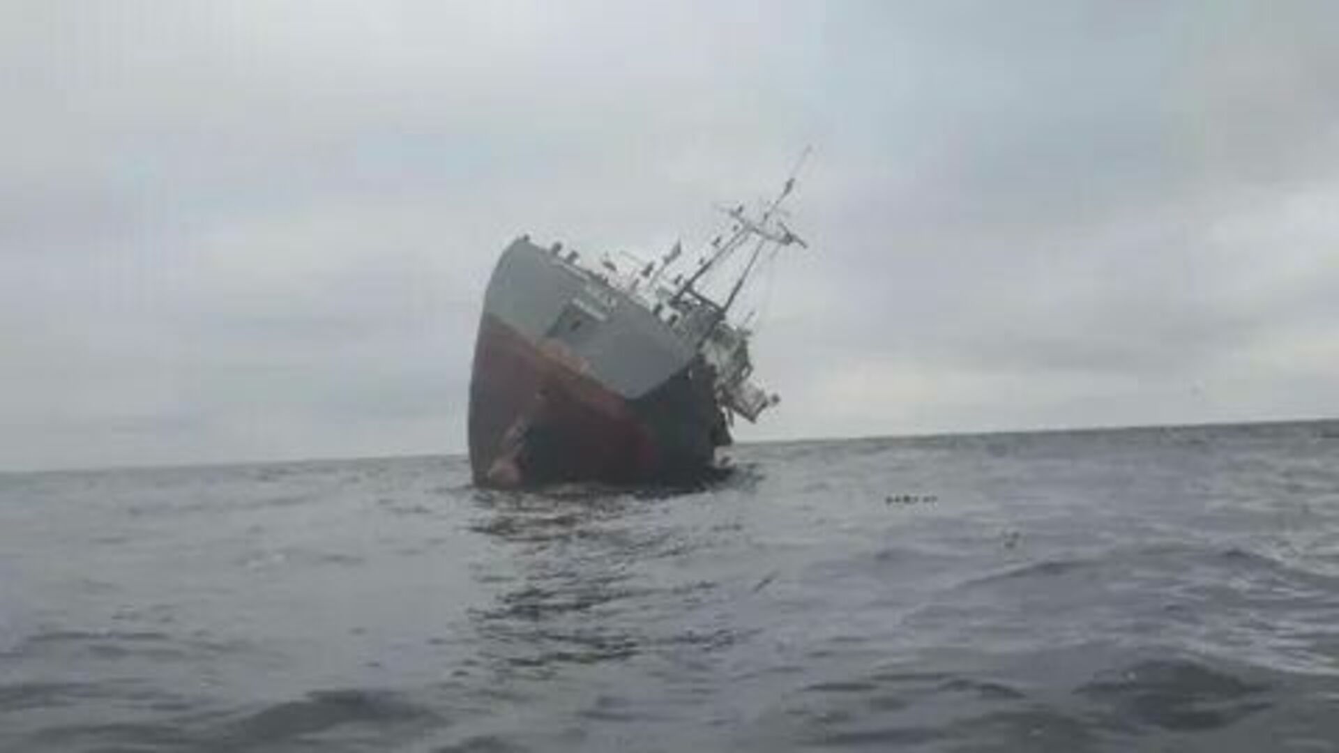 Сколько кораблей потопили украинцы за время. Потонувший корабль Гетман Сагайдачный. Сагайдачный корабль затонул. Затонувшие корабли в черном море. Затопленные корабди чёрного моря.