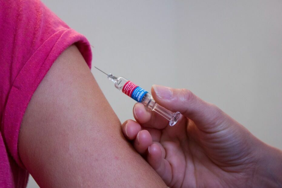 Отзывы о вакцине от ковида — вакцинация и ревакцинация