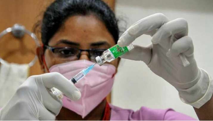 В Индии одобрили новые препараты от коронавируса