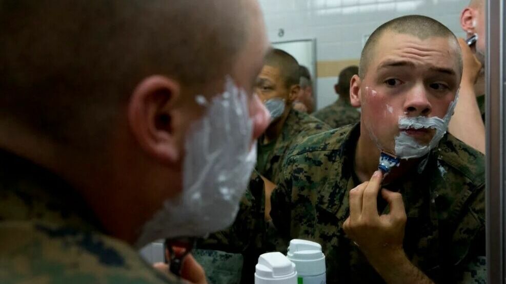 В Госдуме подтвердили законность требования к военным брить бороды