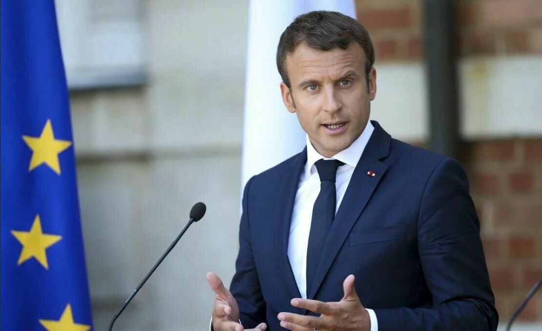Президент Франции заявил, что Зеленскому придется выйти на переговоры с Россией