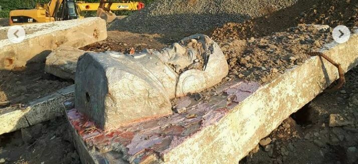 На Сахалине нашли выброшенный памятник Юрию Гагарину
