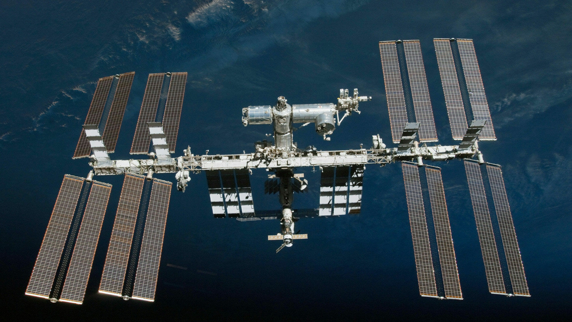 В Роскосмосе одобрили создание новой орбитальной станции
