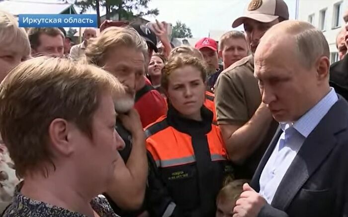 Путин раскритиковал ликвидацию последствий наводнения в Иркутской области