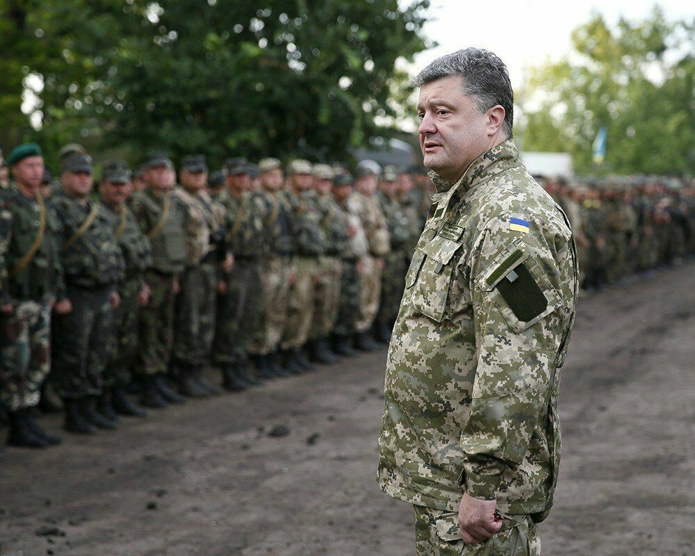 Порошенко заявил, что сделает украинскую армию сильнейшей в Европе