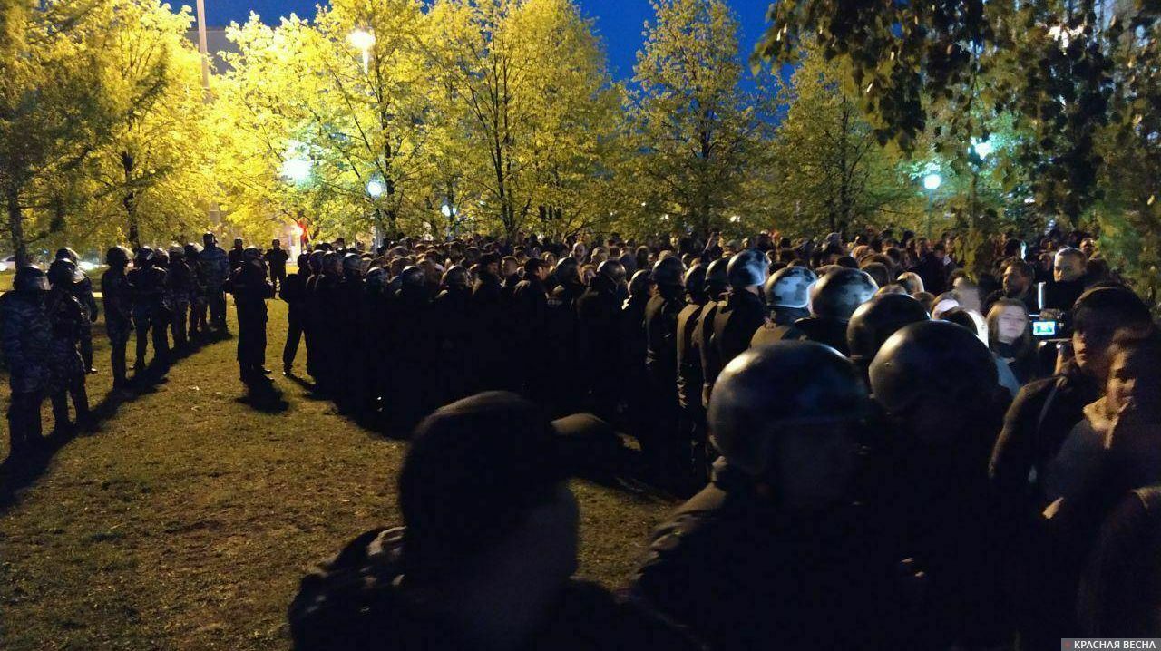 Несколько жителей Екатеринбурга вызваны на допрос за митинг против храма