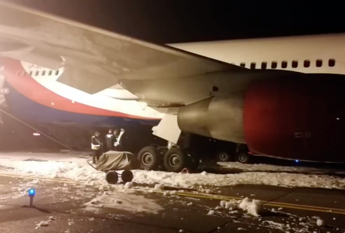 По факту жесткой посадки Boeing в Барнауле возбуждено уголовное дело