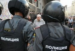 В Москву вводятся войска МВД РФ для обеспечения безопасности