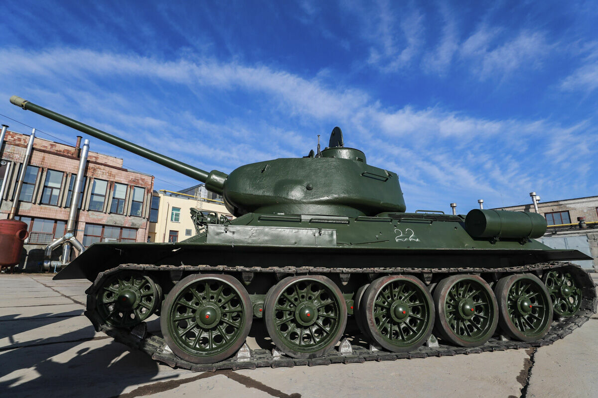 Коллекционер из РФ предложил Эстонии обменять танк Т-34 на высшую награду республики