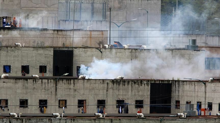 В эквадорской тюрьме объявили ЧС после гибели 116 заключенных