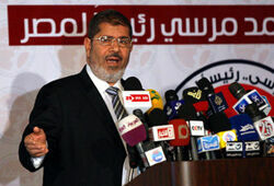 Суд Египта  обвинил Мурси в предательстве и арестовал на 15 суток