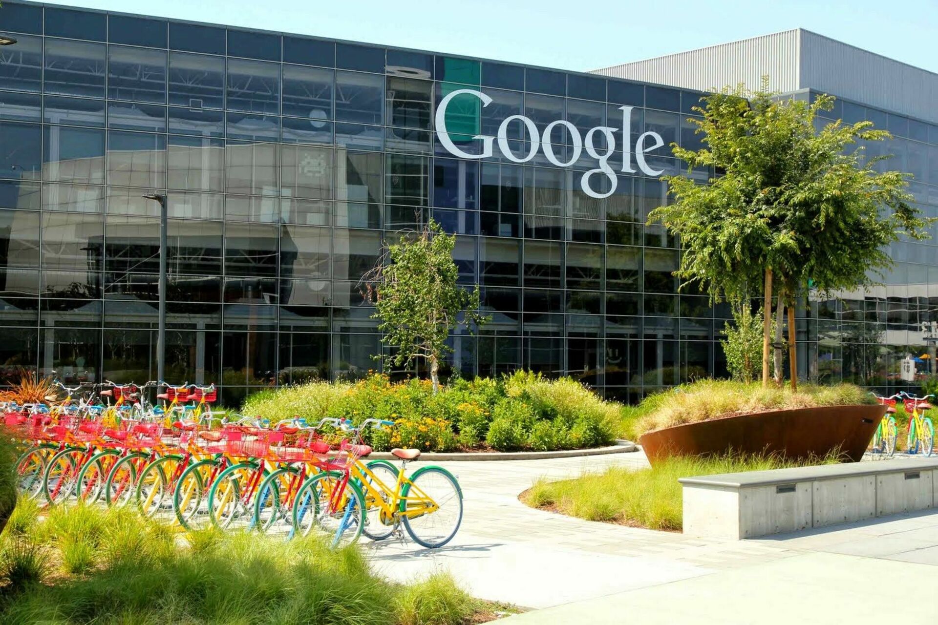 Гугли самый. Офис компании гугл в Маунтин-Вью, в Калифорнии.. Центральный офис гугл в США. Офис Google в Калифорнии. Маунтин-Вью штат Калифорния.