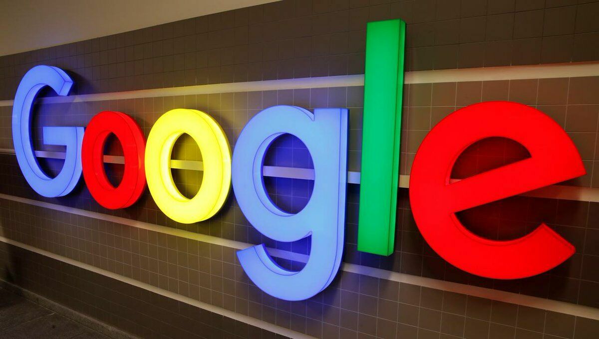 «Яндекс» начал помечать сервисы Google как нарушающие законы РФ