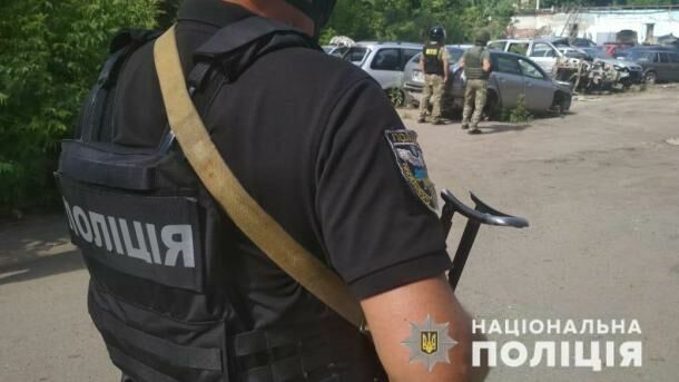 Украинские силовики застрелили преступника, захватившего в заложники полицейского