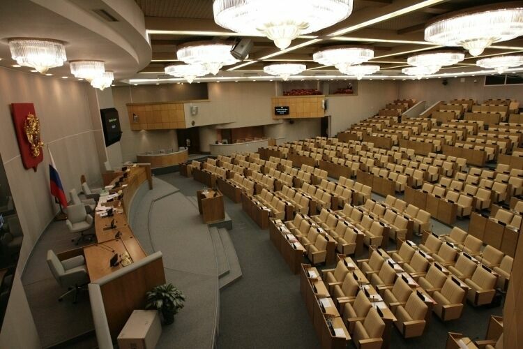 Совфедом одобрен закон о лишении мандатов депутатов-прогульщиков