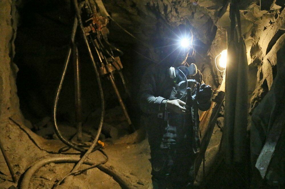 Почти 200 человек эвакуированы из шахты на Урале в результате задымления