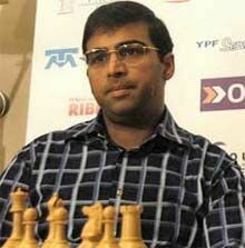 Ананд — единоличный лидер шахматного чемпионата