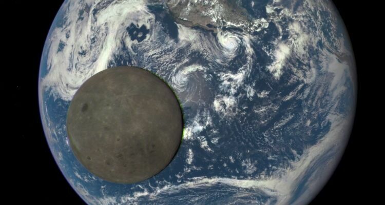 Фотографии обратной стороны Луны на фоне Земли опубликовало NASA