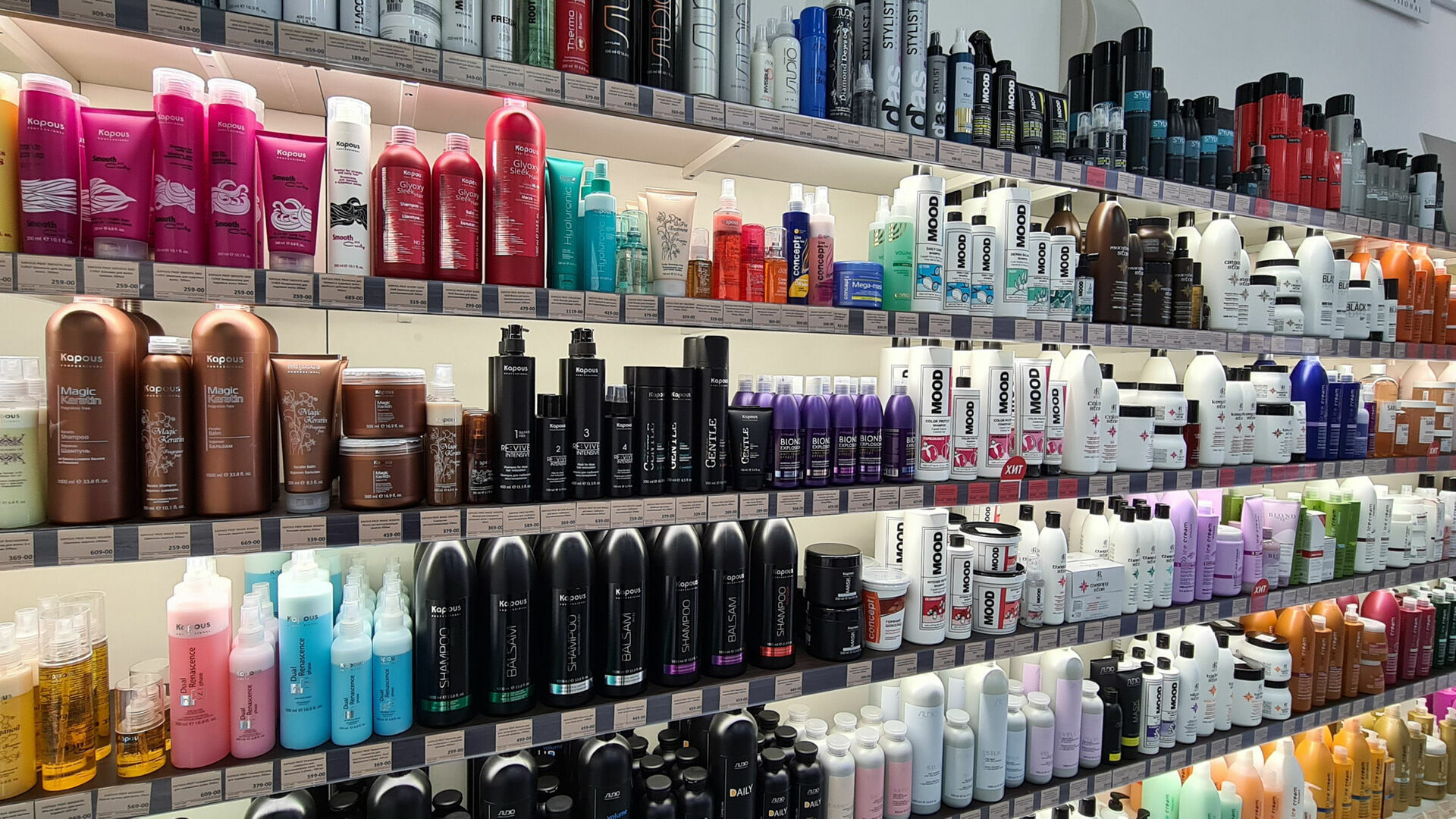 Минпромторг разрешил параллельный импорт парфюмерии и косметики