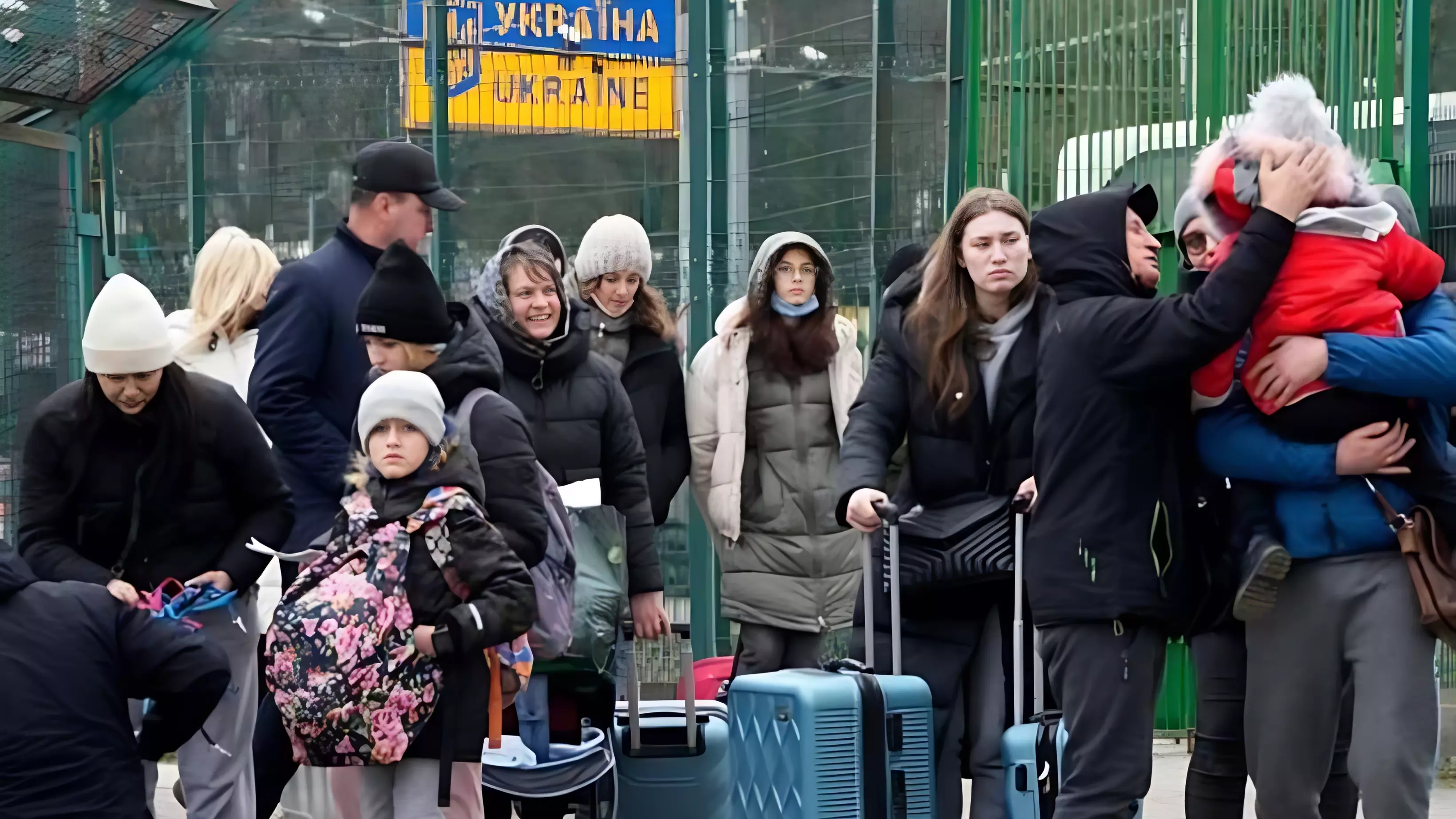 На чужбине больше платят: почему украинские беженцы не торопятся возвращаться домой