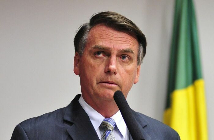 Новый президент Бразилии очищает органы власти от коммунистов