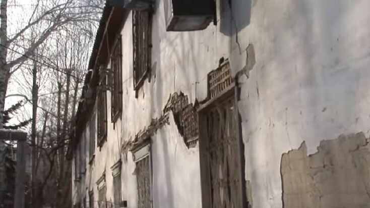Тюменская мэрия отселит из ветхого жилья, если произойдет "что-то страшное"