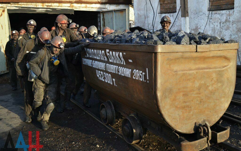 Денег нет совсем: почему остановились угольные предприятия ДНР
