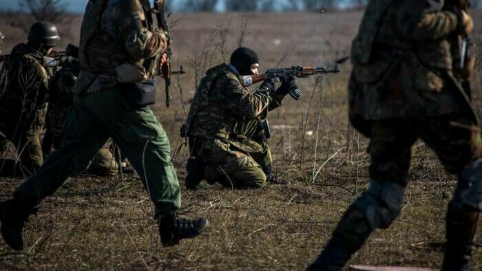 Украинским заключенным позволят участвовать в боевых действиях