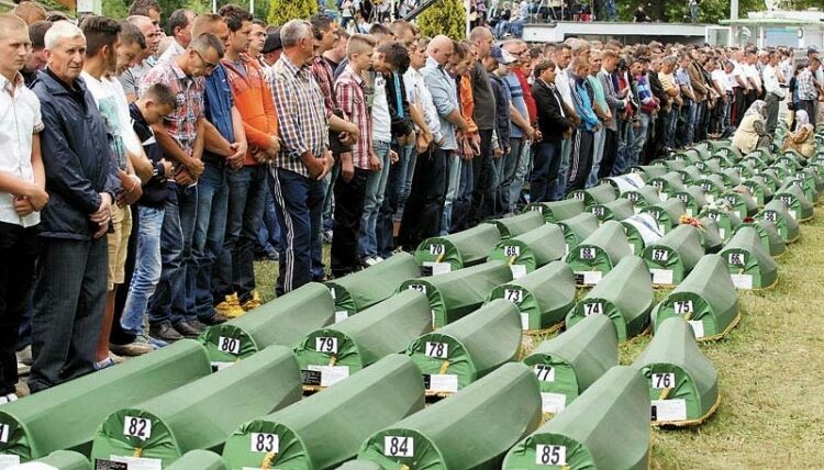 Тень Сребреницы