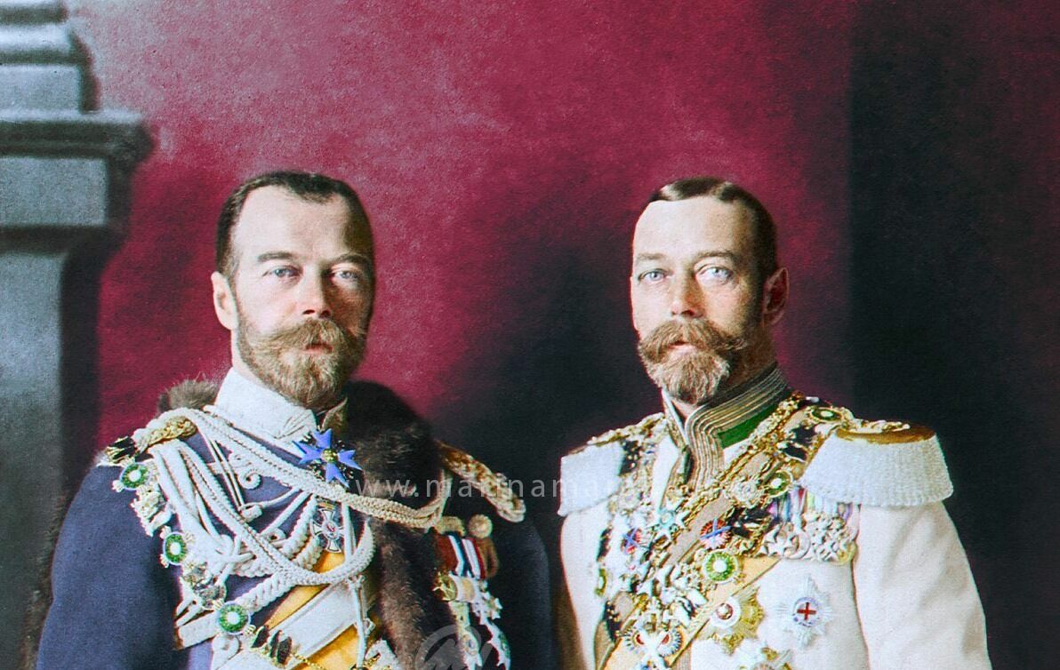 Николай II и британский монарх Георг V были похожи друг на друга