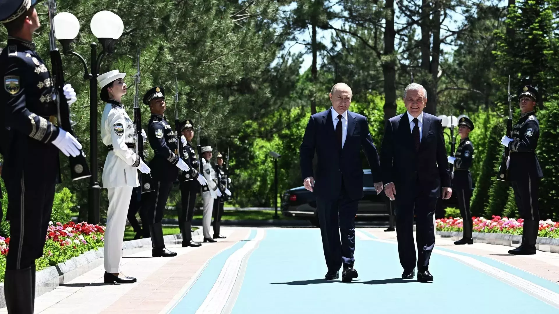 Визит в прошлое: в Ташкенте российская делегация обсуждает не санкции, а энергетику