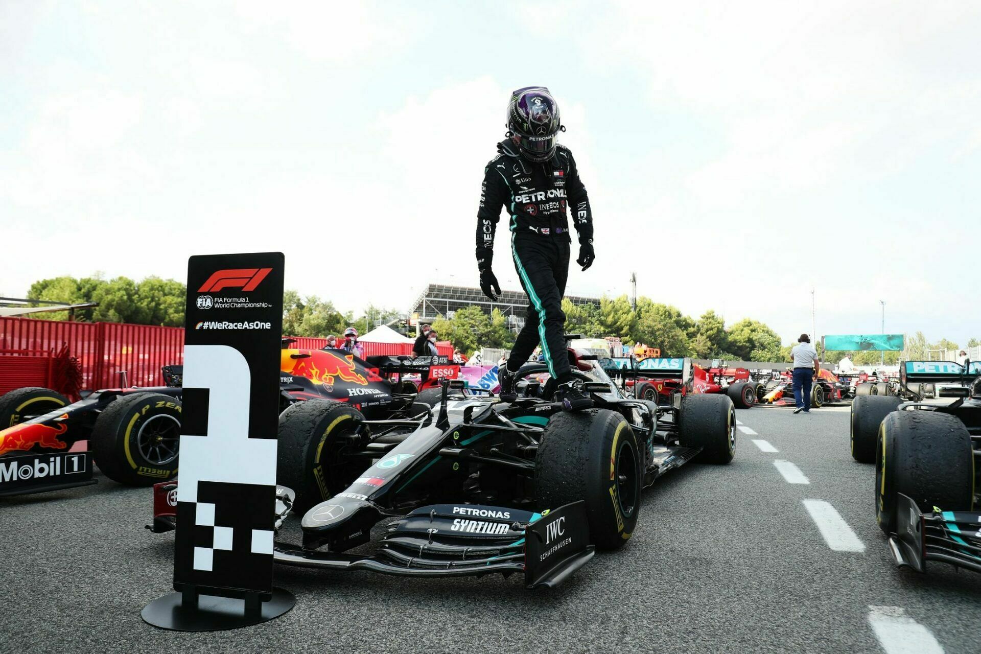 Хэмилтон побил рекорд Шумахера на “Формуле-1”