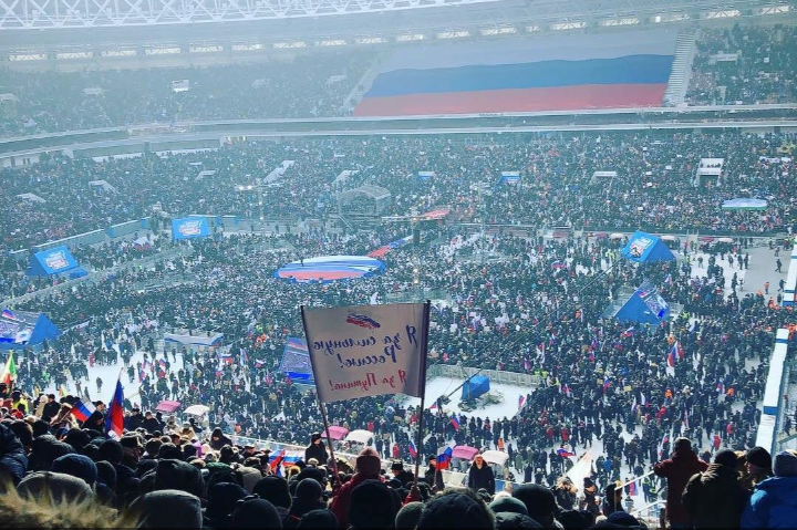 Путин - на митинге в Лужниках: "21 век пройдет под знаком наших ярких побед"